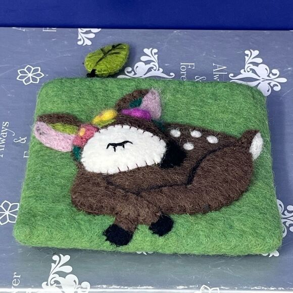 Wild Woolies Felted Wool Sleeping Fawn Leaf Zipper Pull Coin Purse - Picture 6 of 8